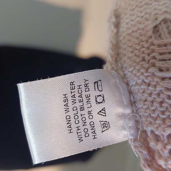 Open Weave Oversized Lightweight Sweater/Beach coverup - Picture 7 of 7